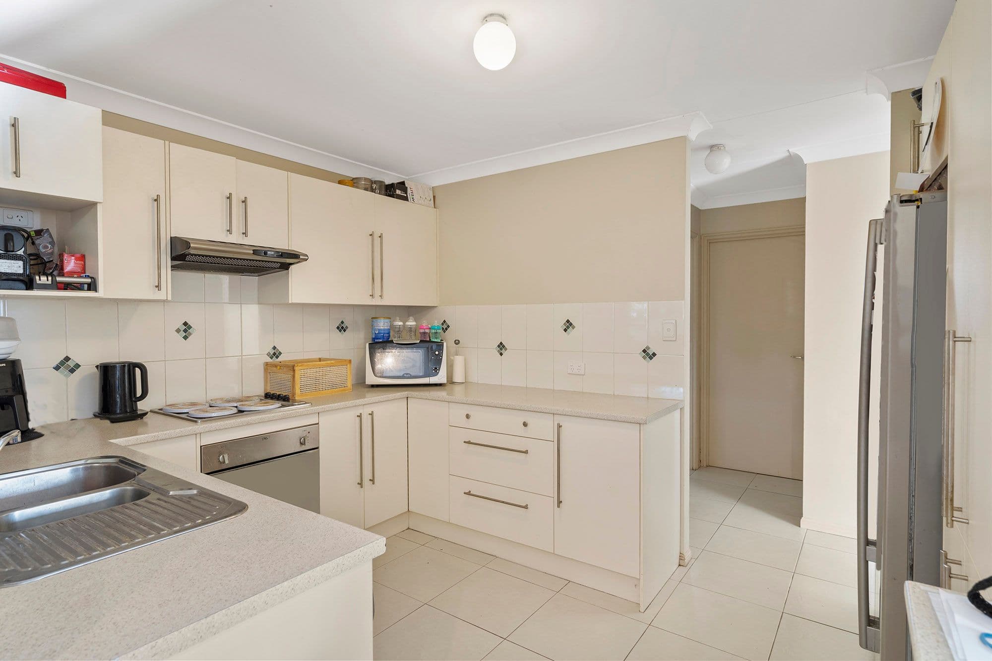 10 Sabak Street, Tanah Merah QLD 4128, Tanah Merah - Thumbnail 4