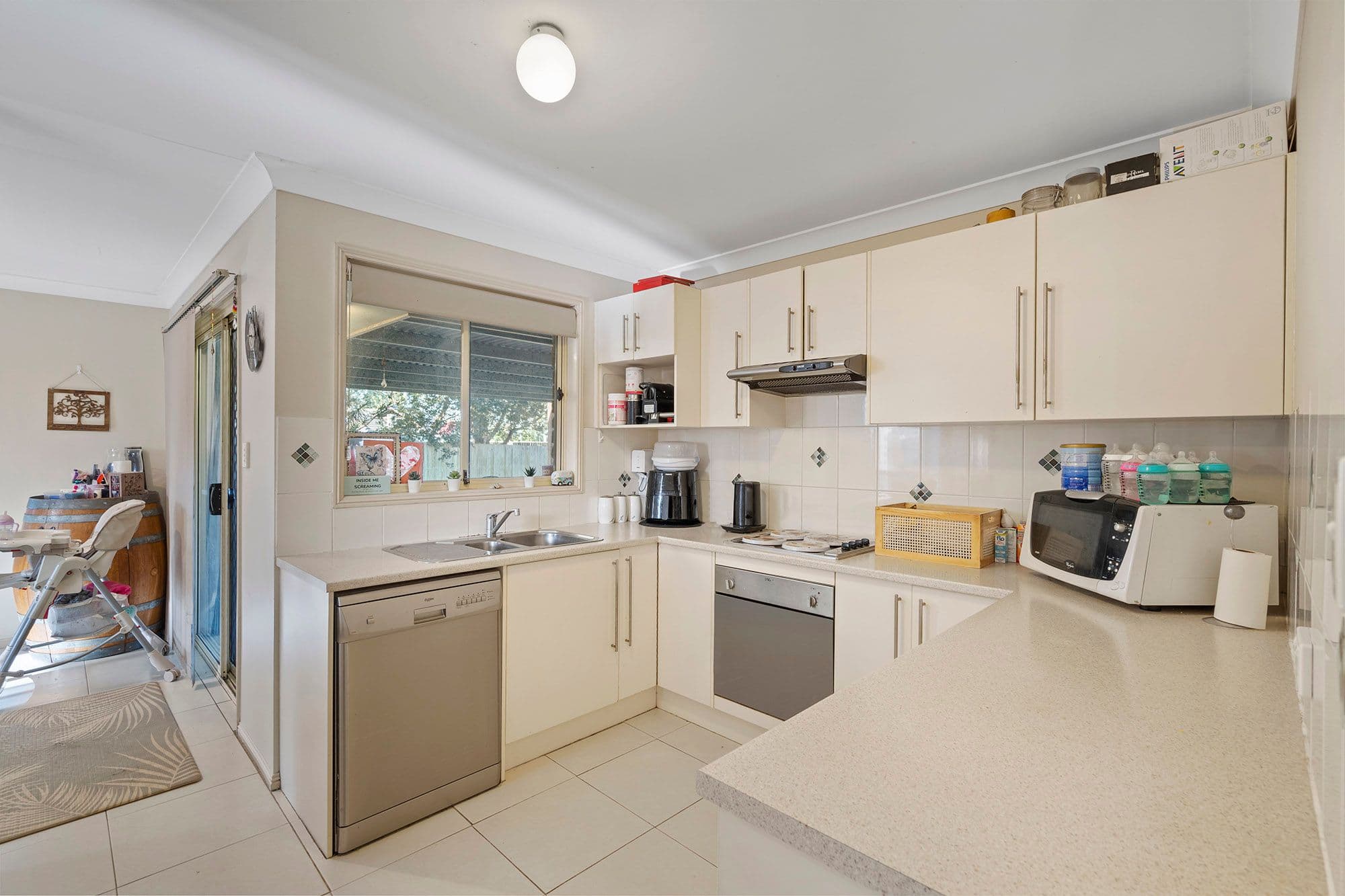 10 Sabak Street, Tanah Merah QLD 4128, Tanah Merah - Thumbnail 5