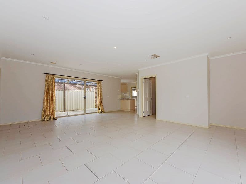 2 Cityview Crescent, TARNEIT VIC 3029, Tarneit - Thumbnail 2