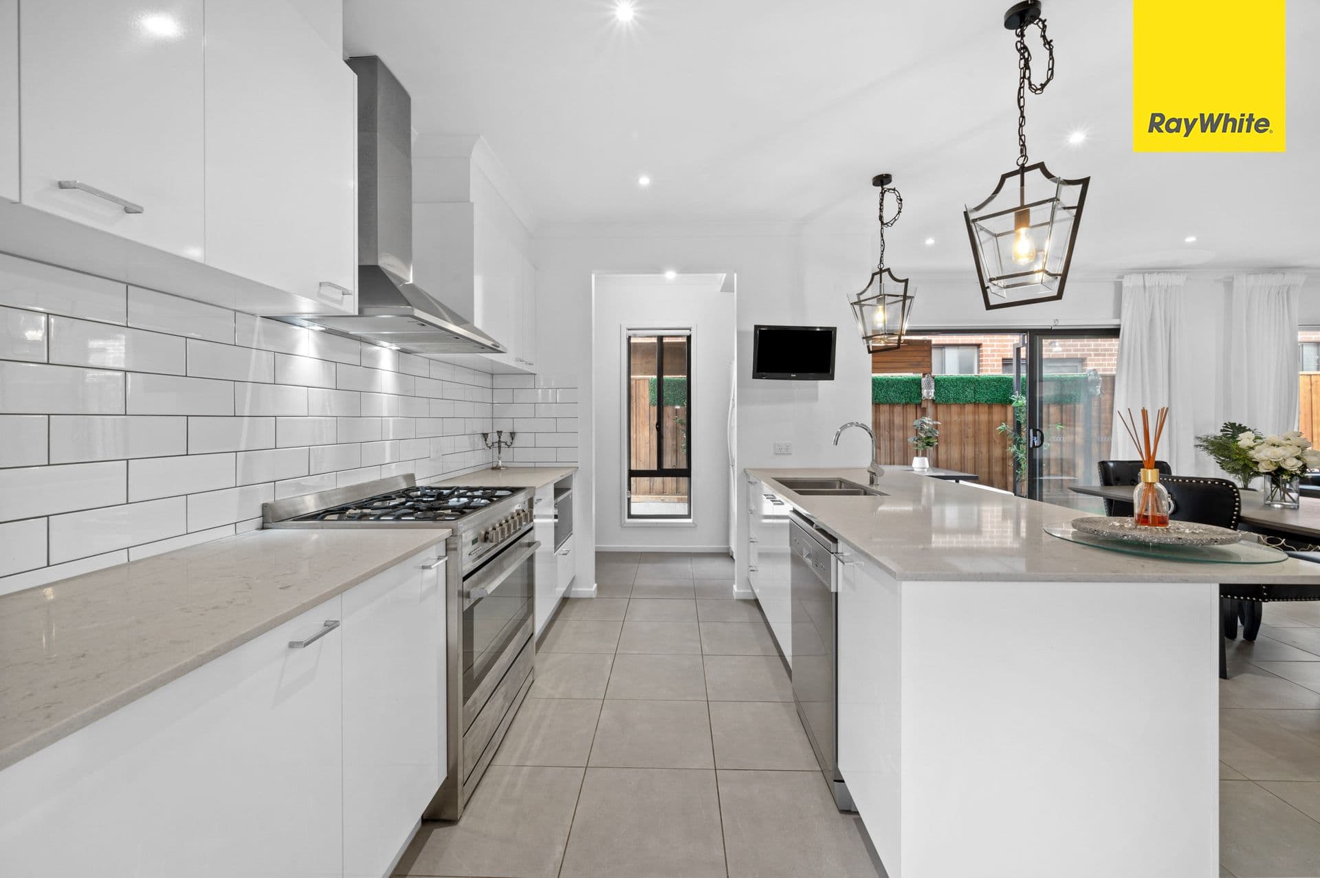 4 Somerset Road, THORNHILL PARK VIC 3335, Thornhill Park - Thumbnail 6