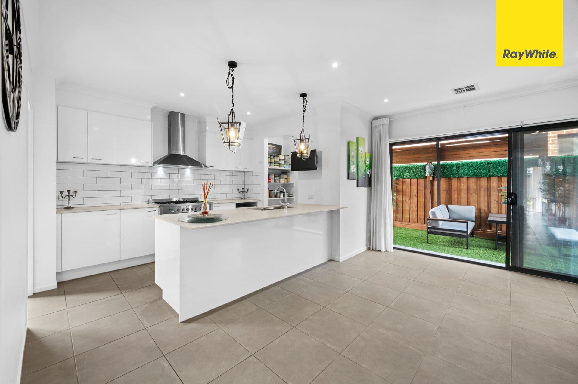 4 Somerset Road, THORNHILL PARK VIC 3335, Thornhill Park - Thumbnail 7
