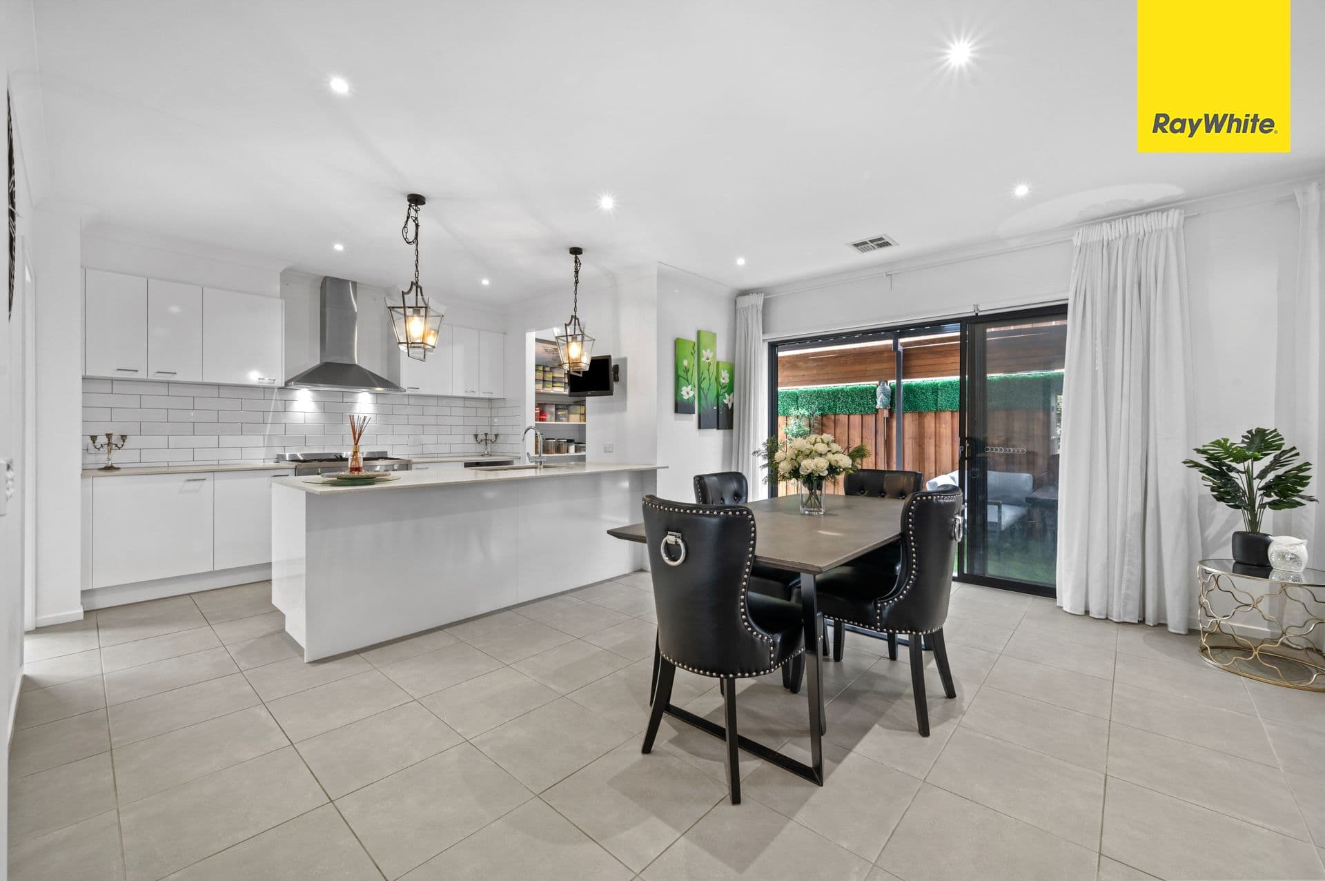 4 Somerset Road, THORNHILL PARK VIC 3335, Thornhill Park - Thumbnail 8