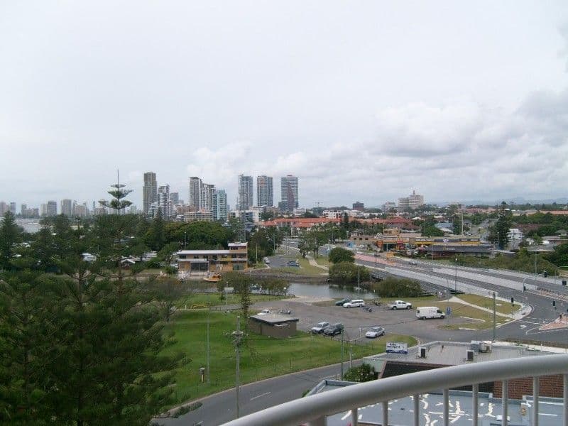 182 Marine Parade, LABRADOR QLD 4215, Labrador - Thumbnail 4