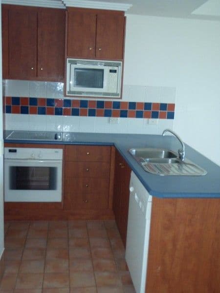 182 Marine Parade, LABRADOR QLD 4215, Labrador - Thumbnail 6