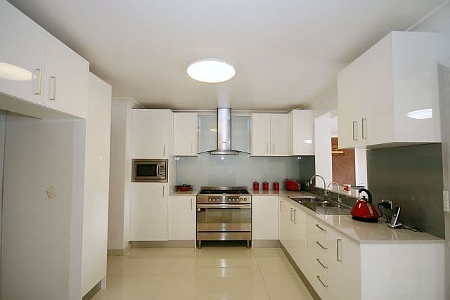 24 Binalong Avenue, GEORGES HALL NSW 2198, Georges Hall - Thumbnail 3