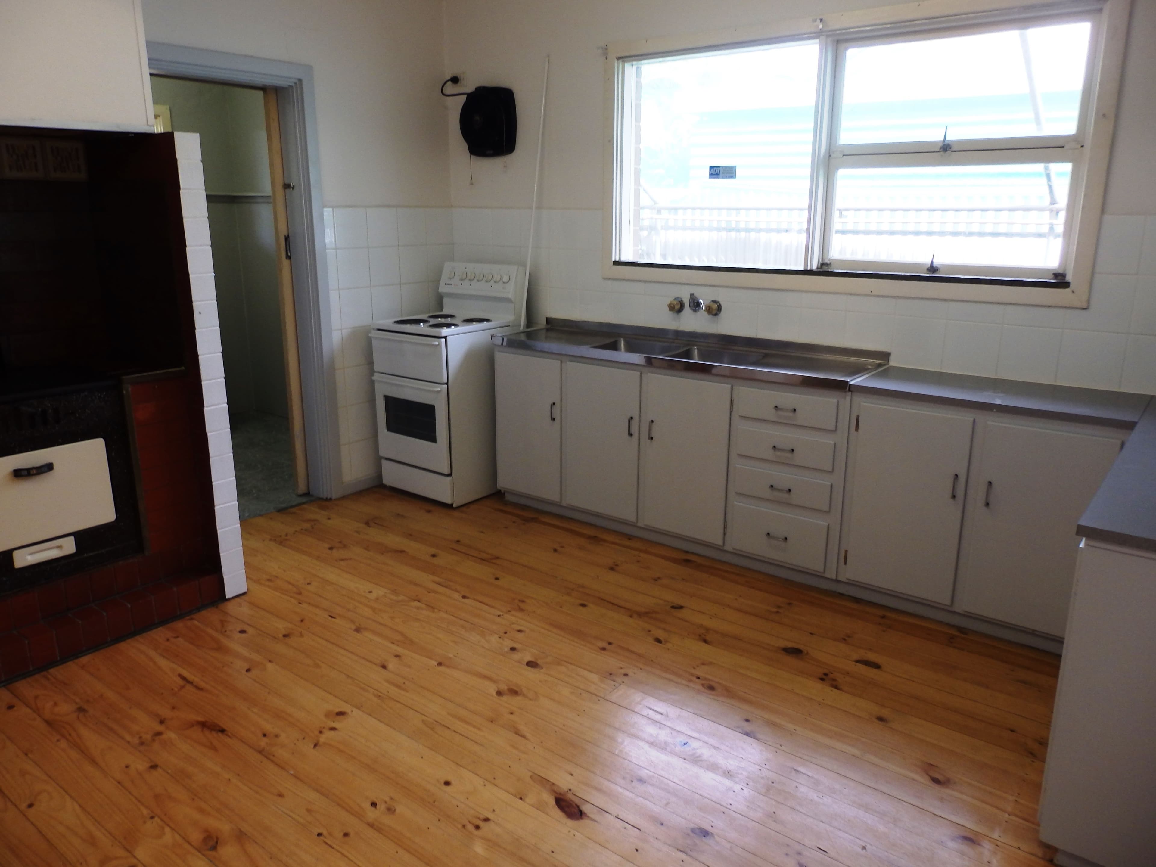 Unit 2/35 Hemmings Street, Dandenong, Dandenong - Thumbnail 3