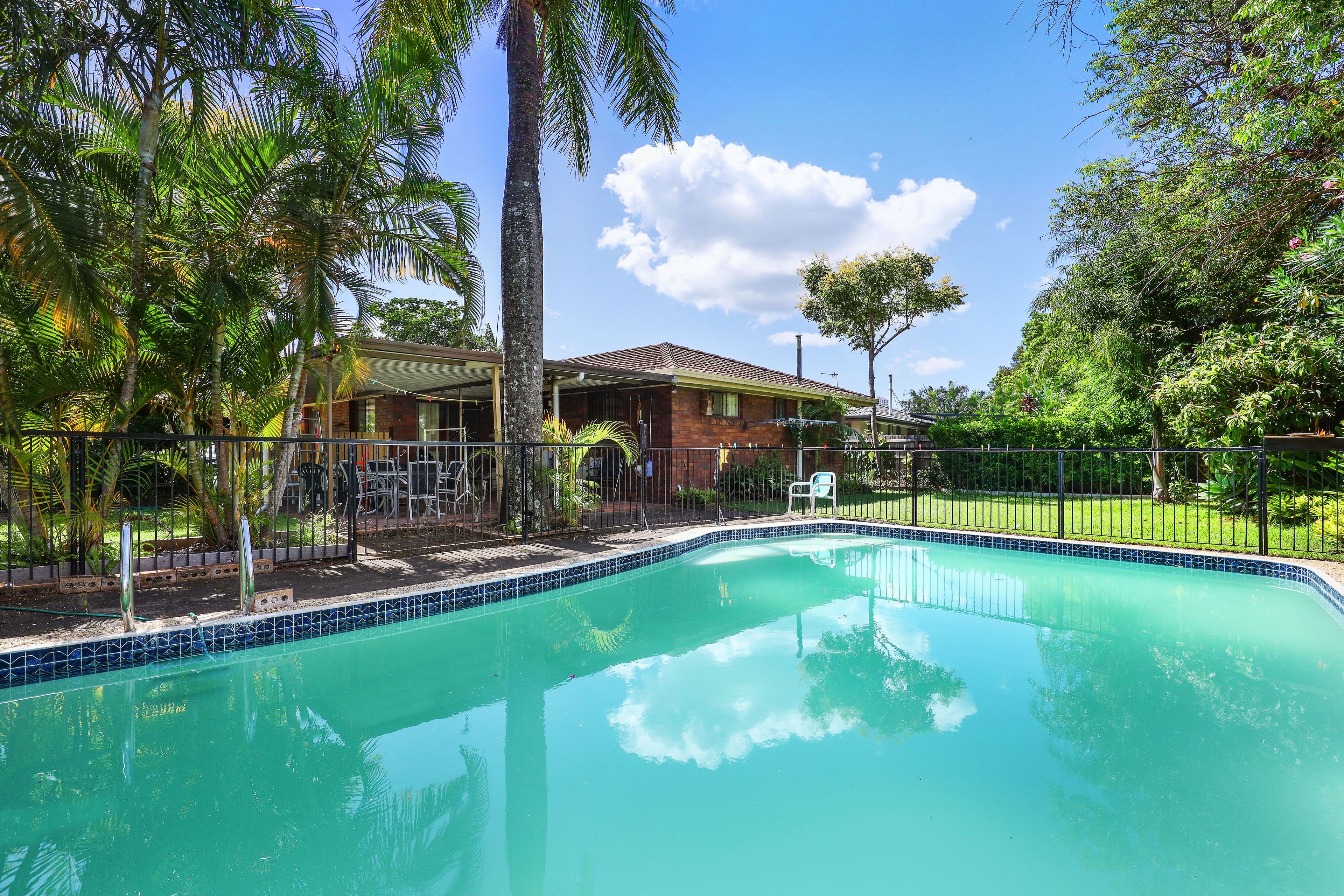 112 Acanthus Avenue, Burleigh Heads QLD 4220, Burleigh Heads - Thumbnail 3