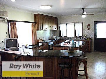 11 Simpson Street, ONSLOW WA 6710, Onslow - Thumbnail 4