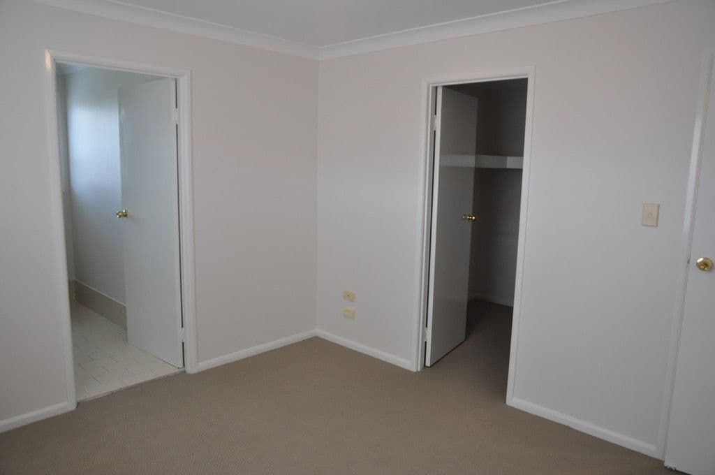35 Lorraine Crescent, Centenary Heights QLD 4350, Centenary Heights - Thumbnail 6