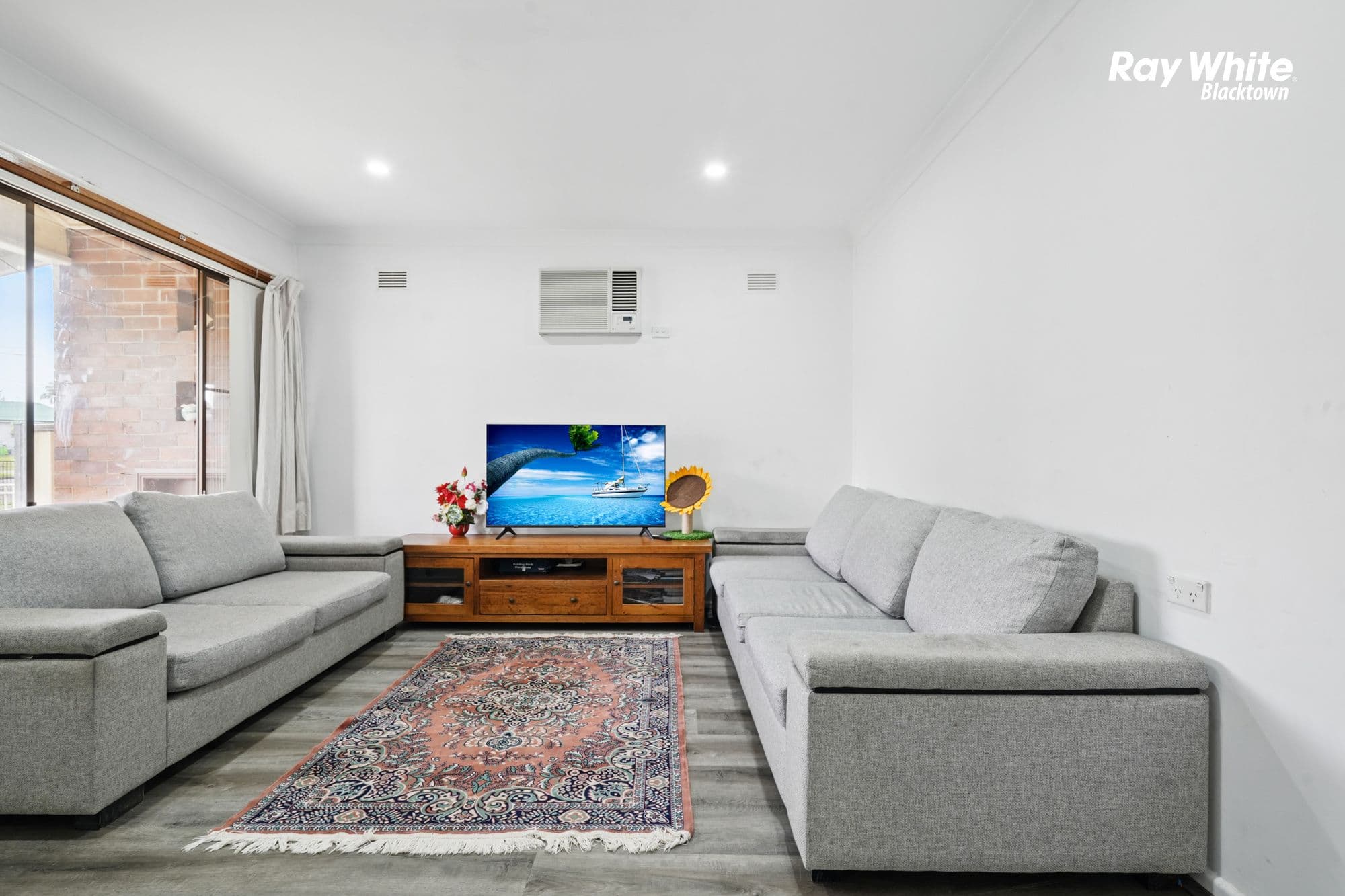 40 GASMATA Crescent, Whalan NSW 2770, Whalan - Thumbnail 2