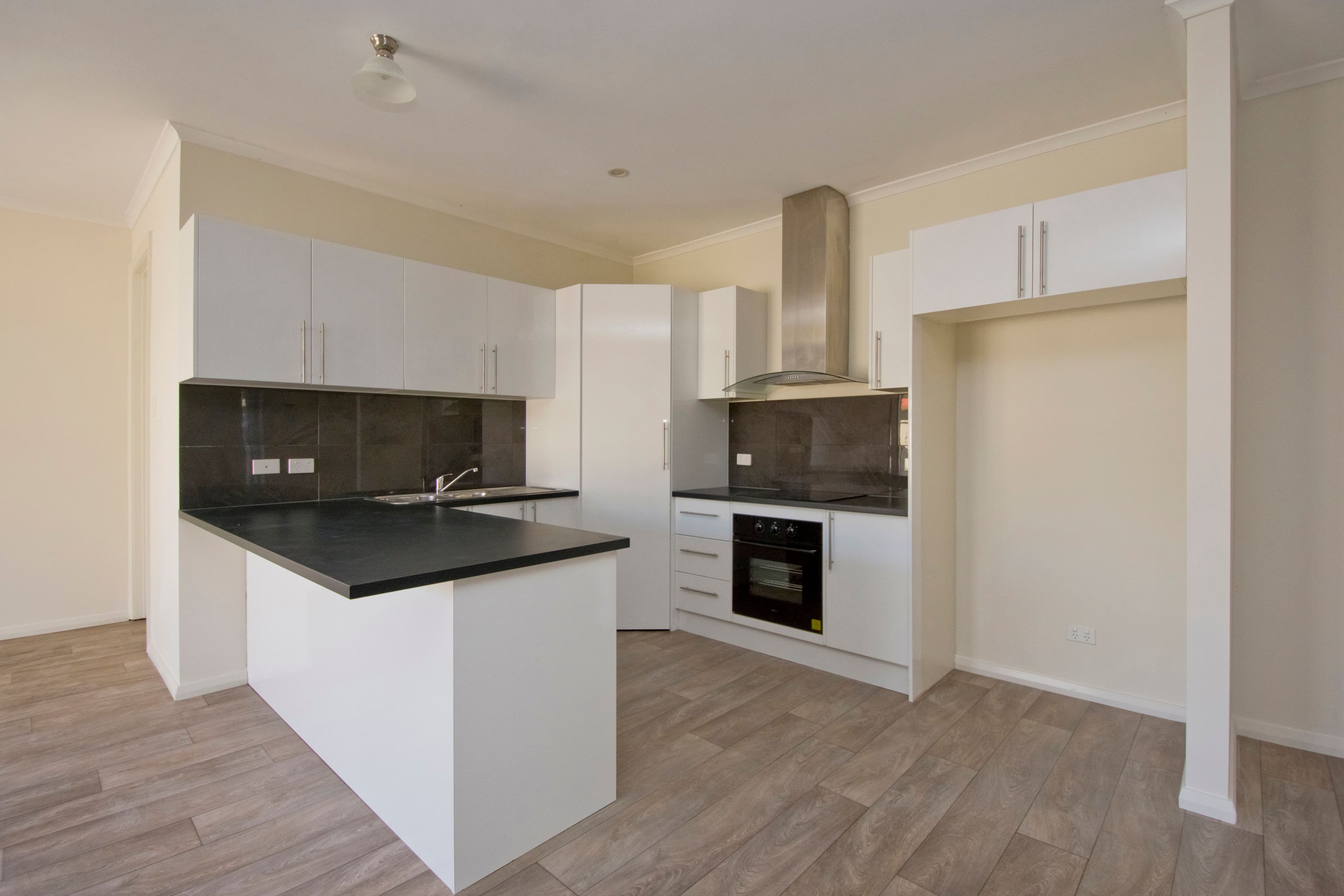 52 Bubner Street, Elizabeth South SA 5112, Elizabeth South - Thumbnail 2