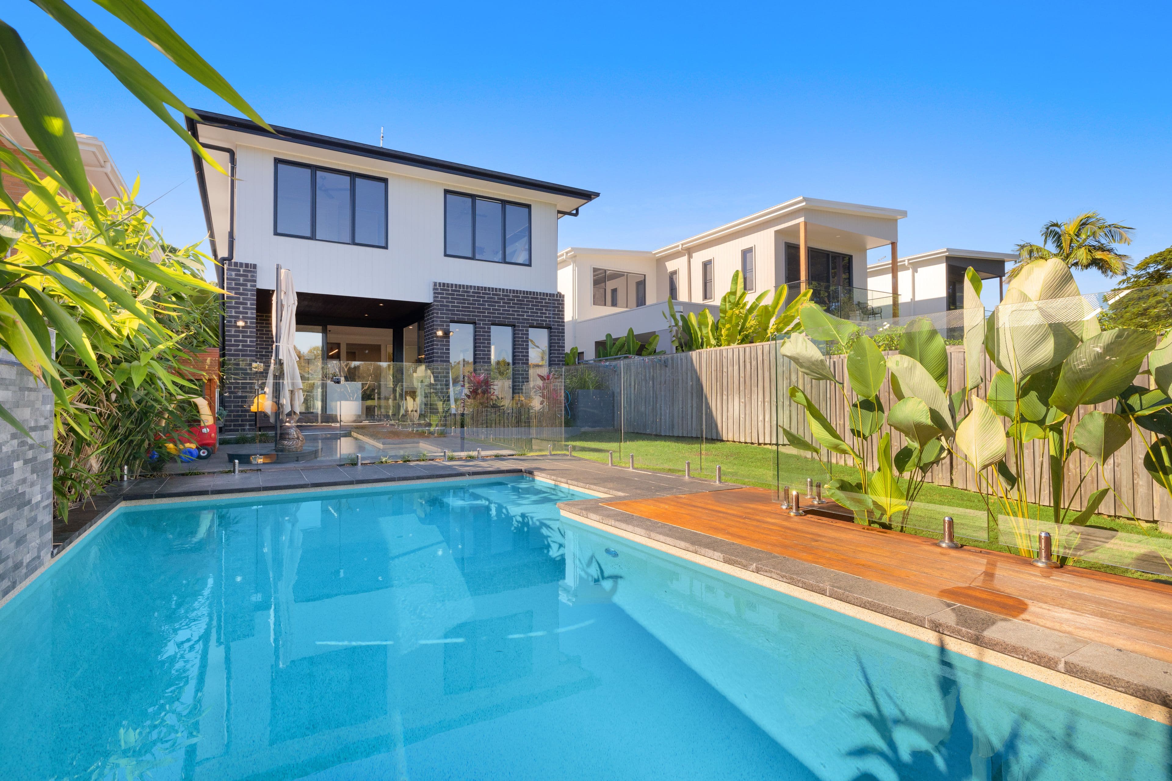 43B Fairway Drive, Clear Island Waters QLD 4226, Clear Island Waters - Thumbnail 4