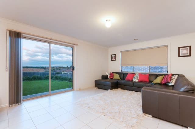 6 Ashton Street, Reservoir VIC 3073, Reservoir - Thumbnail 4