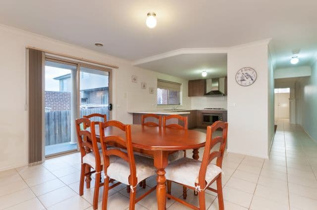 6 Ashton Street, Reservoir VIC 3073, Reservoir - Thumbnail 5