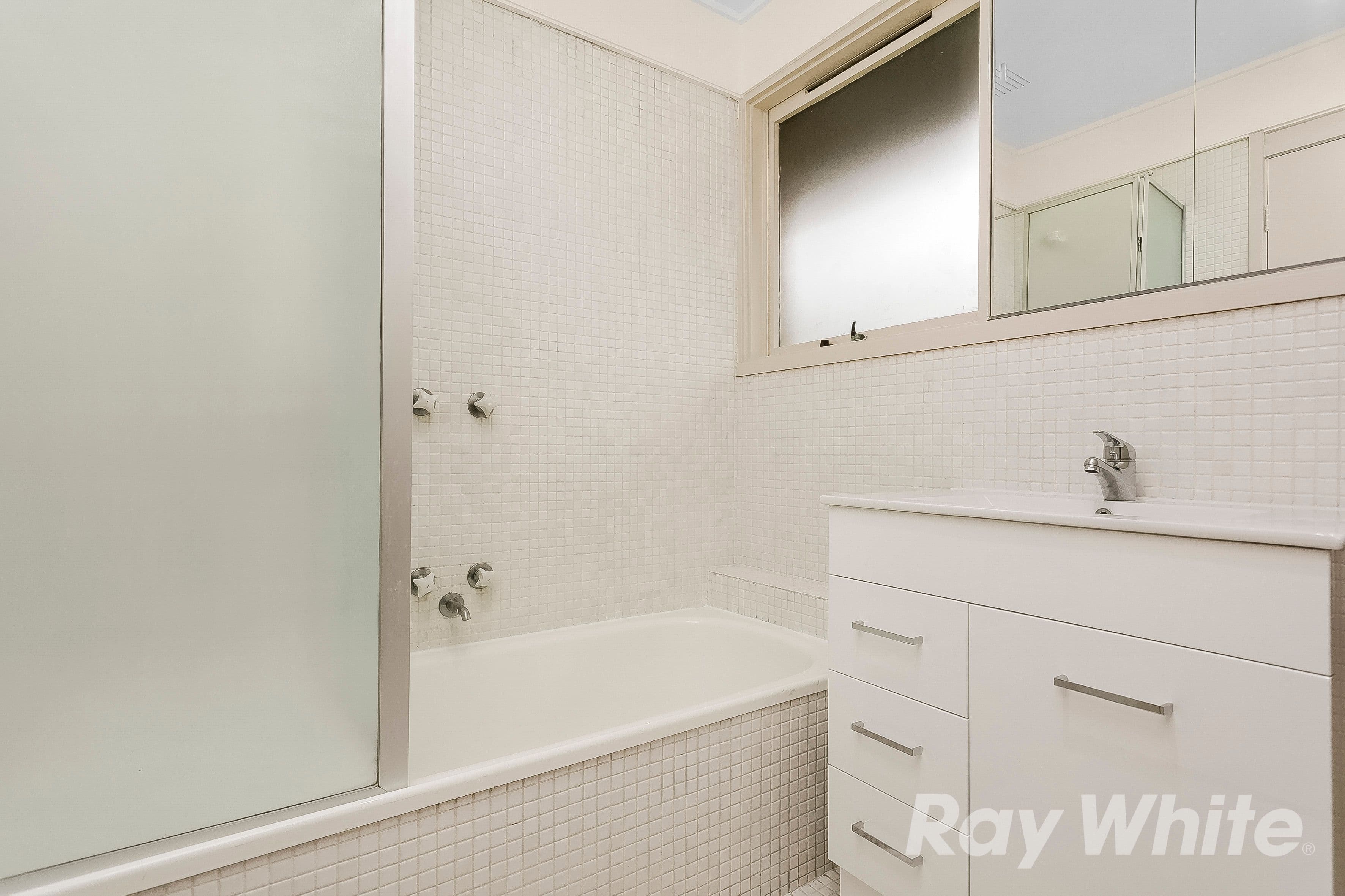 2 Ingleside Crescent, Glen Waverley VIC 3150, Glen Waverley - Thumbnail 7