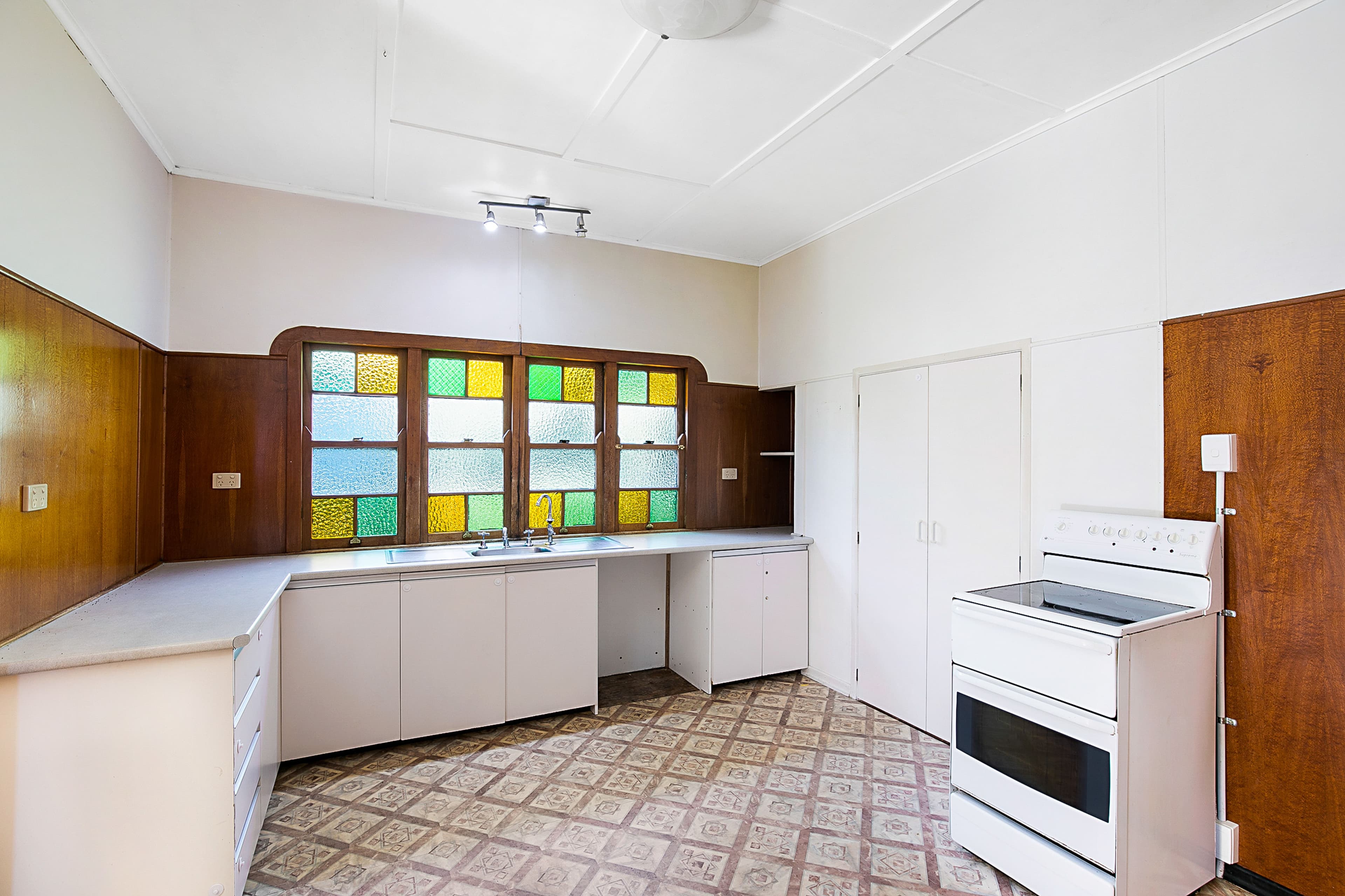 16 Park Street, Wilsonton QLD 4350, Wilsonton - Thumbnail 3