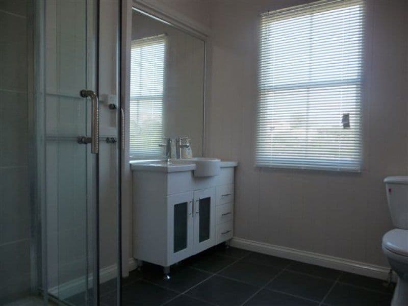 8 Phipps Drive, MERINGANDAN QLD 4352, Meringandan West - Thumbnail 4