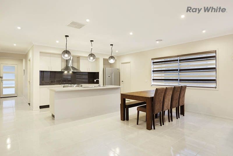 31 Sunnybank Drive, Point Cook VIC 3030, Point Cook - Thumbnail 5