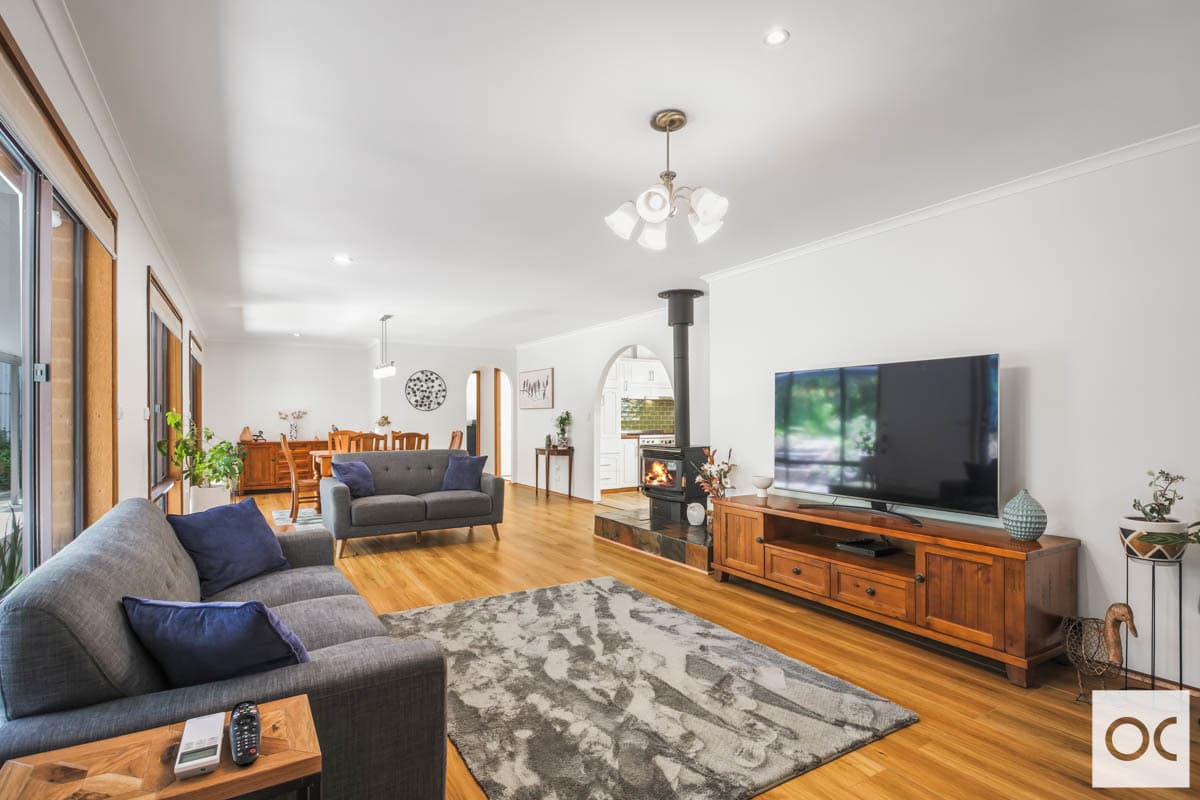 9 Silverton Court, Silverton - Image 1