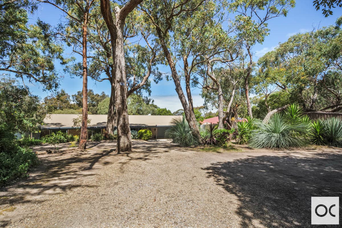 9 Silverton Court, Silverton - Thumbnail 3