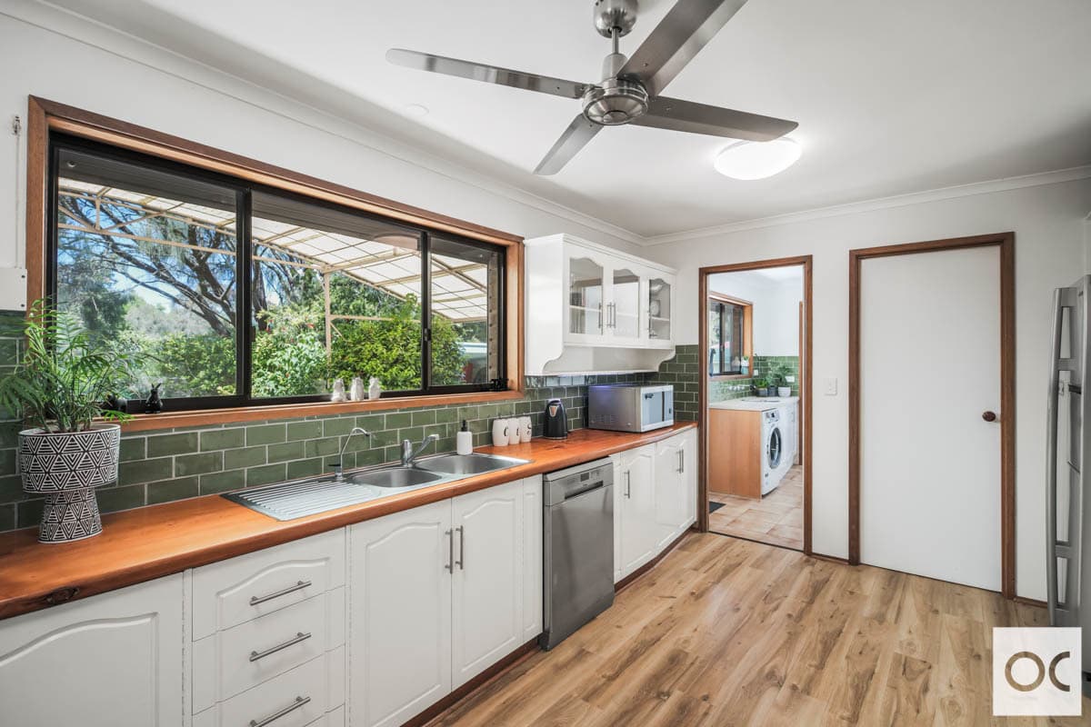 9 Silverton Court, Silverton - Thumbnail 8
