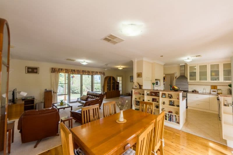 13 Yarrawonga Crescent, Cowra - Thumbnail 2