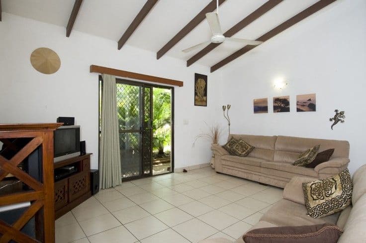 4 Hauser Court, NORTHLAKES NT 0812, Northlakes - Thumbnail 2