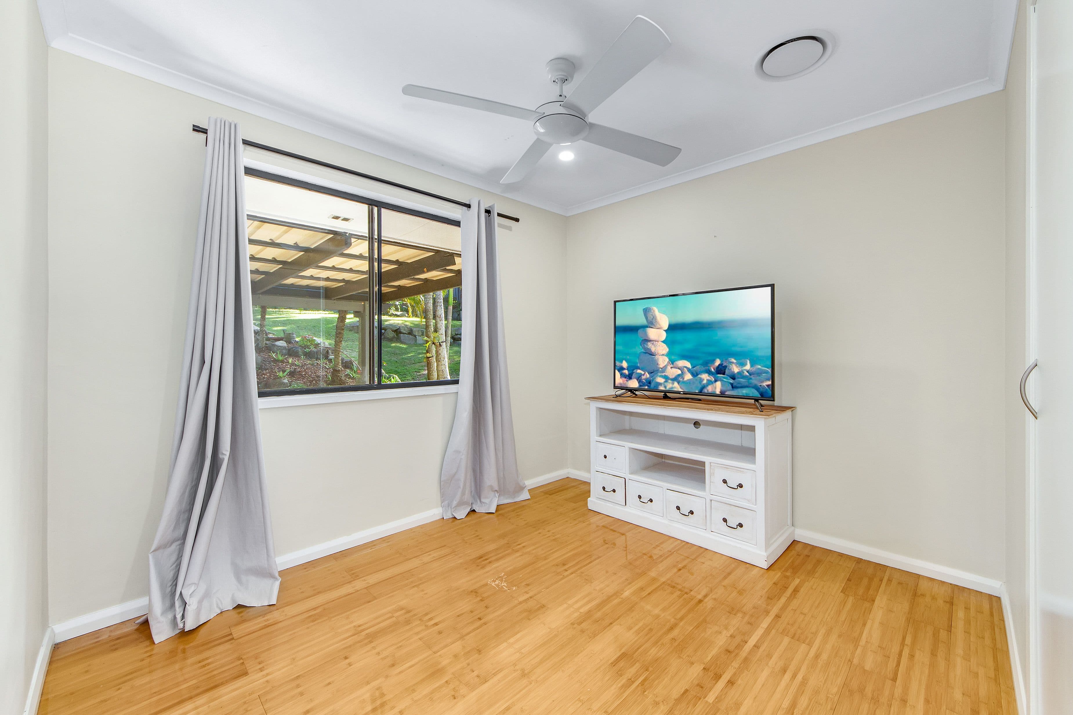10 Bernadette Place, Highland Park QLD 4211, Highland Park - Thumbnail 8