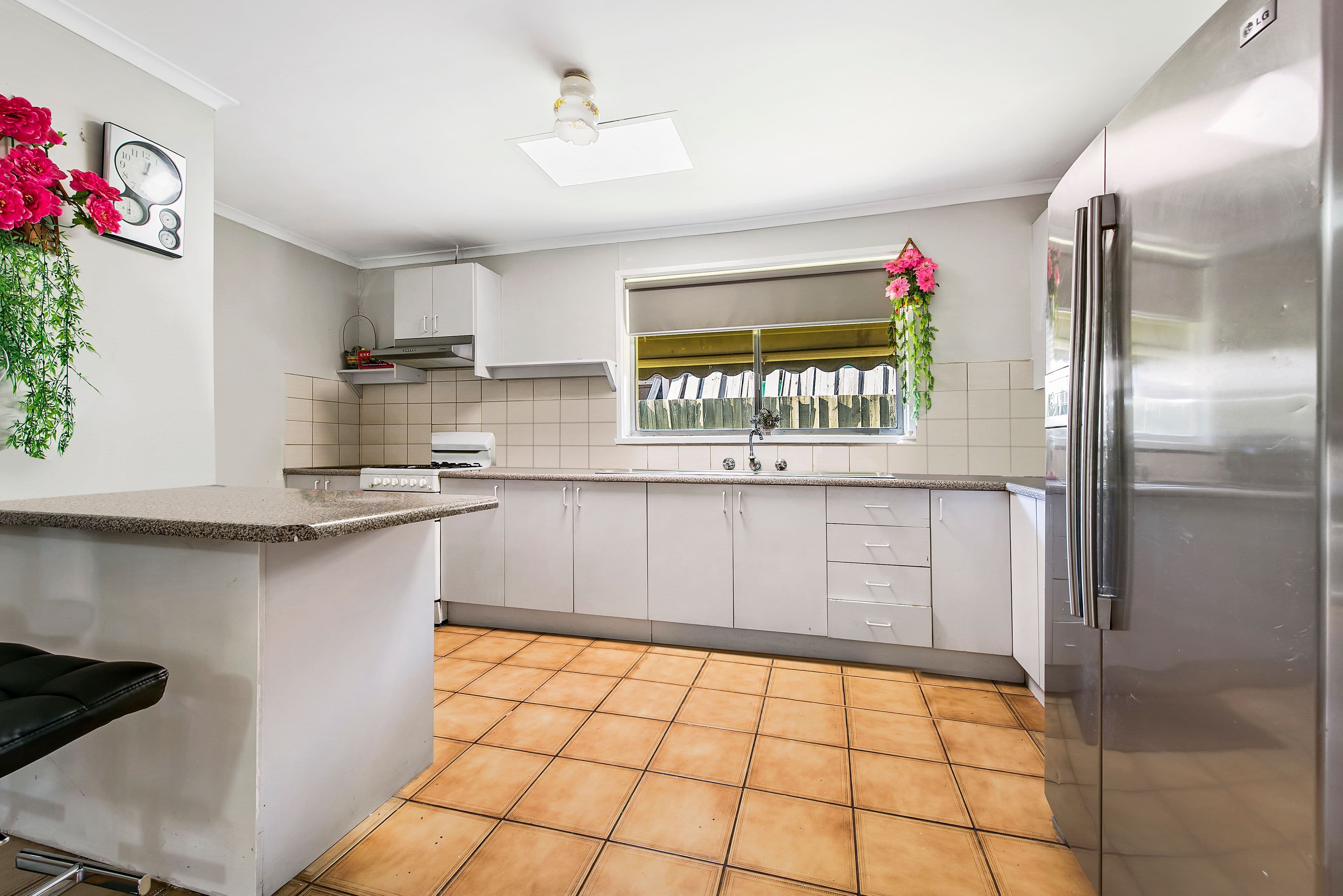 10 Corella Avenue, Melton VIC 3337, Melton - Thumbnail 3