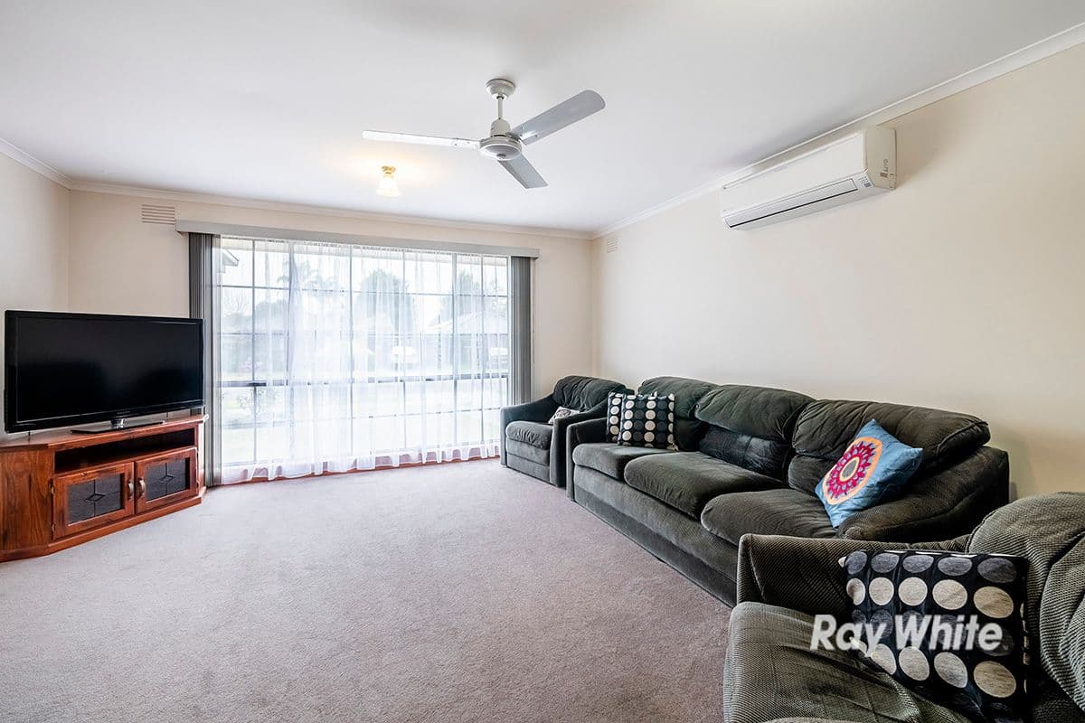 2 Curtis Court, Cranbourne VIC 3977, Cranbourne - Thumbnail 4