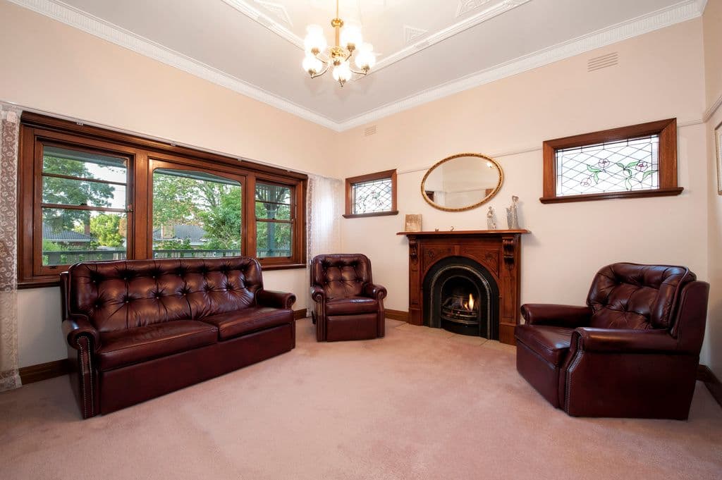 4 Ellendale Street, Hughesdale VIC 3166, Hughesdale - Thumbnail 2