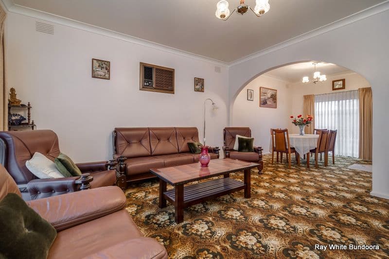 11 Ashbrook Circuit, BUNDOORA VIC 3083, Bundoora - Thumbnail 2