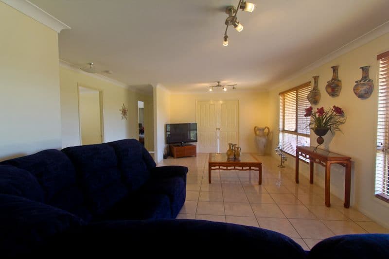 4 Brownlow Court, CASHMERE QLD 4500, Cashmere - Thumbnail 5