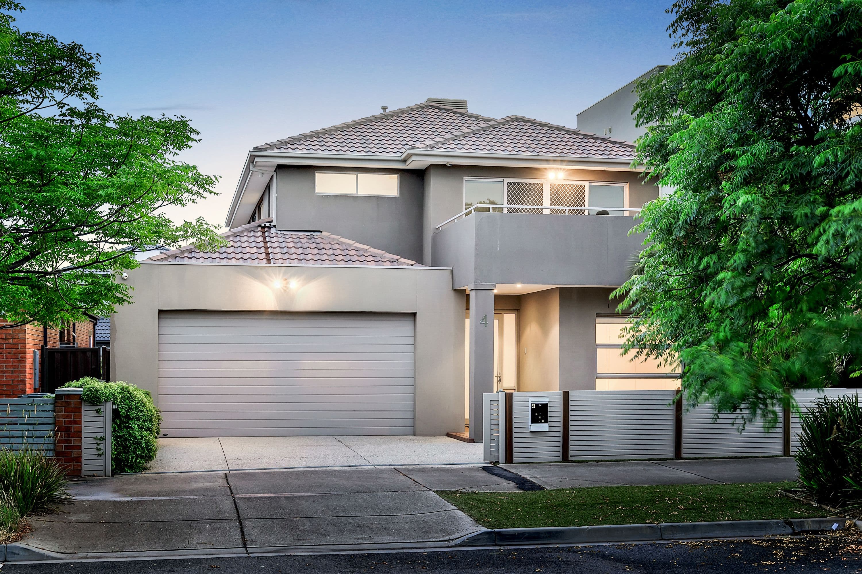 4 Clarendon Avenue, Craigieburn VIC 3064, Craigieburn - Image 1