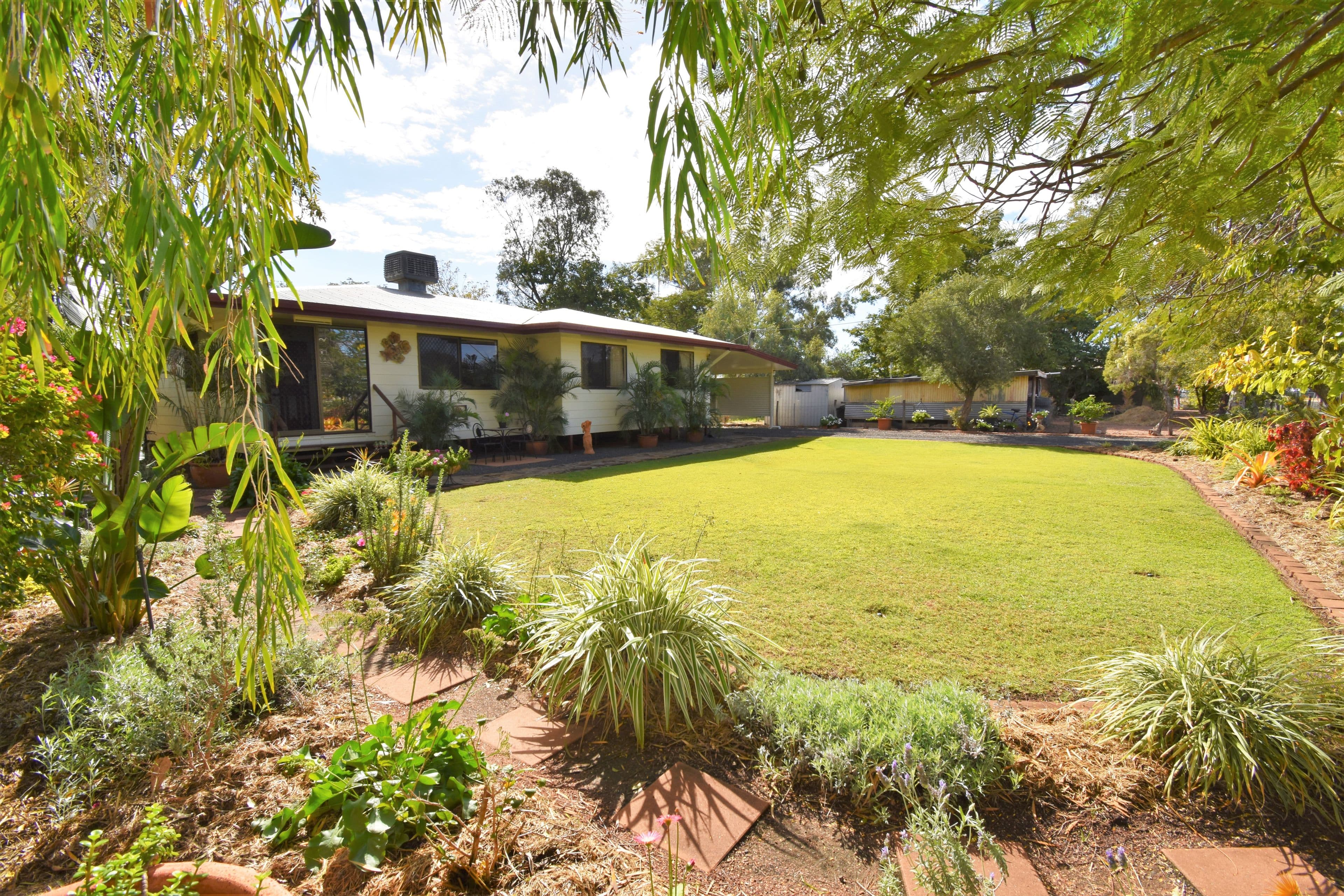 40 Gidyea Street, Barcaldine QLD 4725, Barcaldine - Image 1