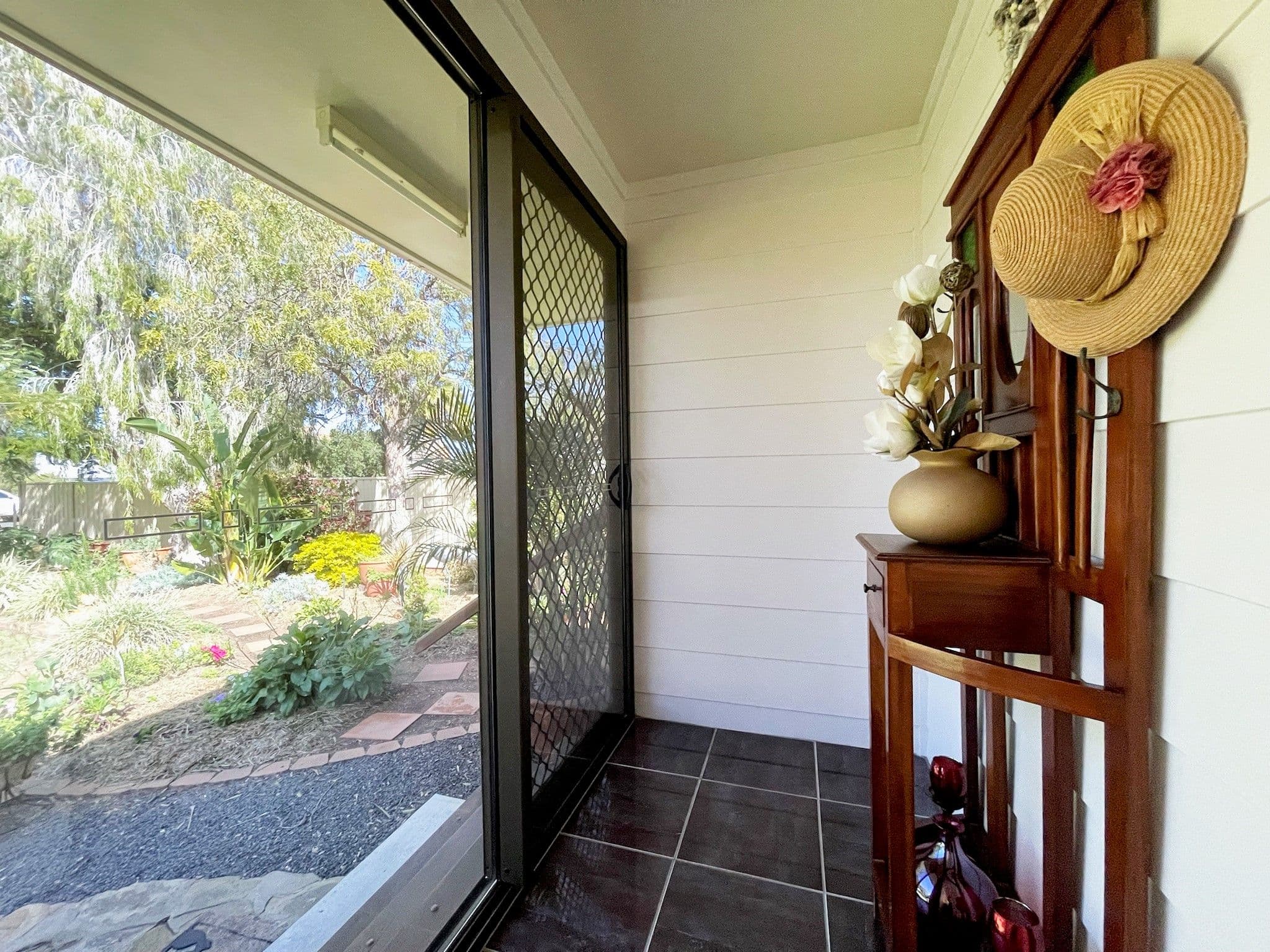 40 Gidyea Street, Barcaldine QLD 4725, Barcaldine - Thumbnail 2