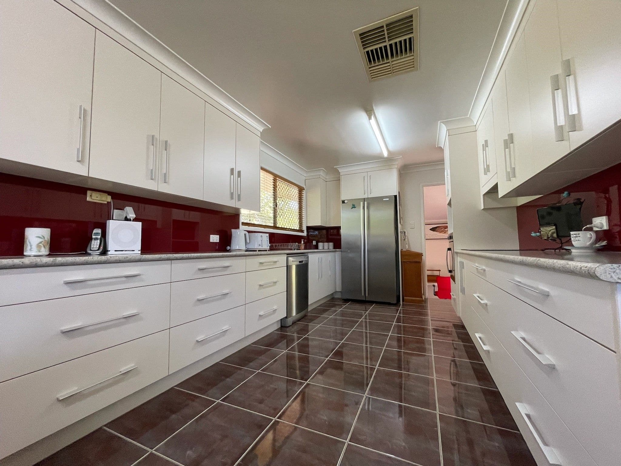 40 Gidyea Street, Barcaldine QLD 4725, Barcaldine - Thumbnail 3