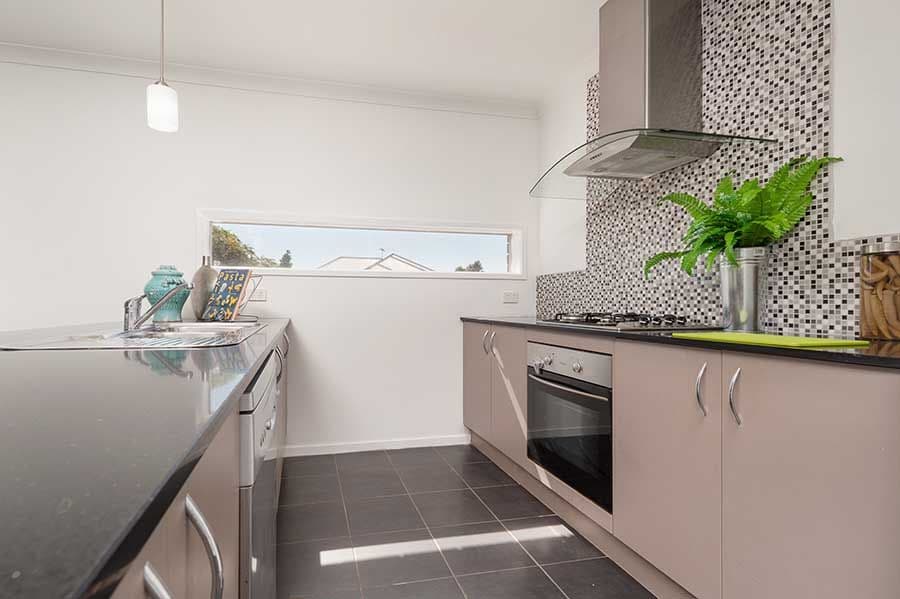 18 Millstream Pass, Craigieburn VIC 3064, Craigieburn - Thumbnail 3