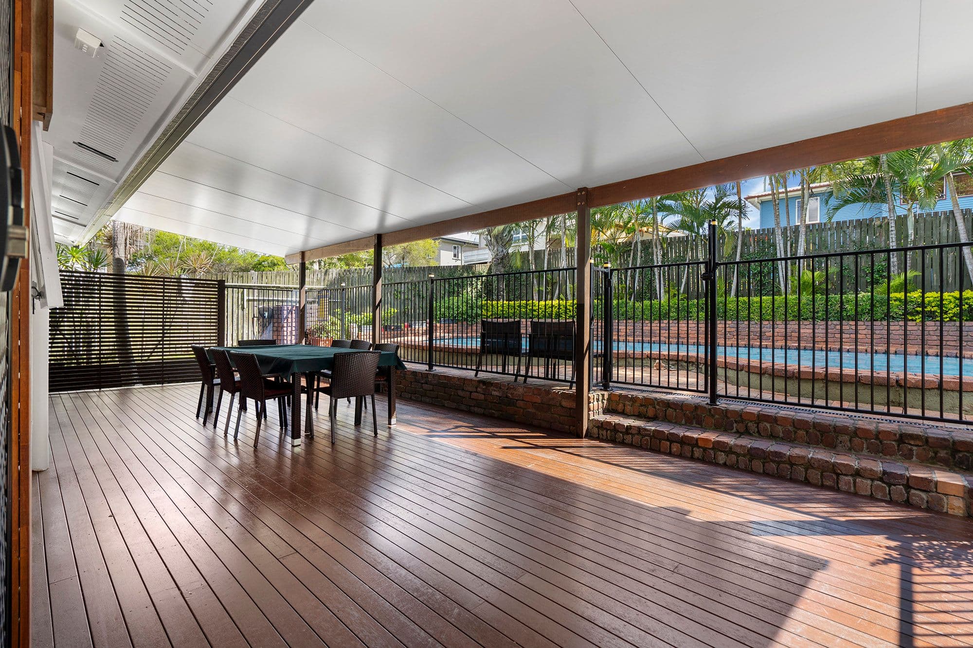 52 Valentia Street, Mansfield QLD 4122, Mansfield - Thumbnail 3