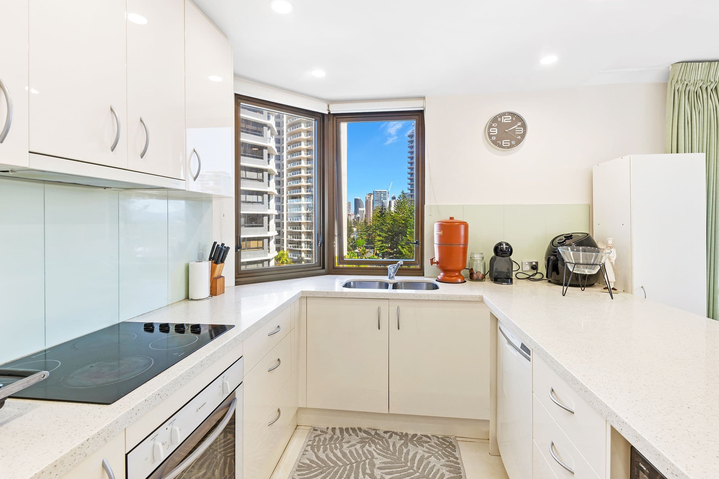 60 Old Burleigh Road, Surfers Paradise QLD 4217, Surfers Paradise - Thumbnail 3