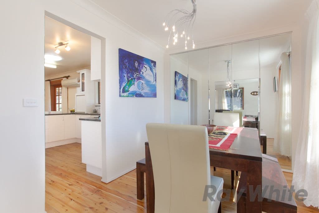 77 Lawson Road, MACQUARIE HILLS NSW 2285, Macquarie Hills - Thumbnail 4