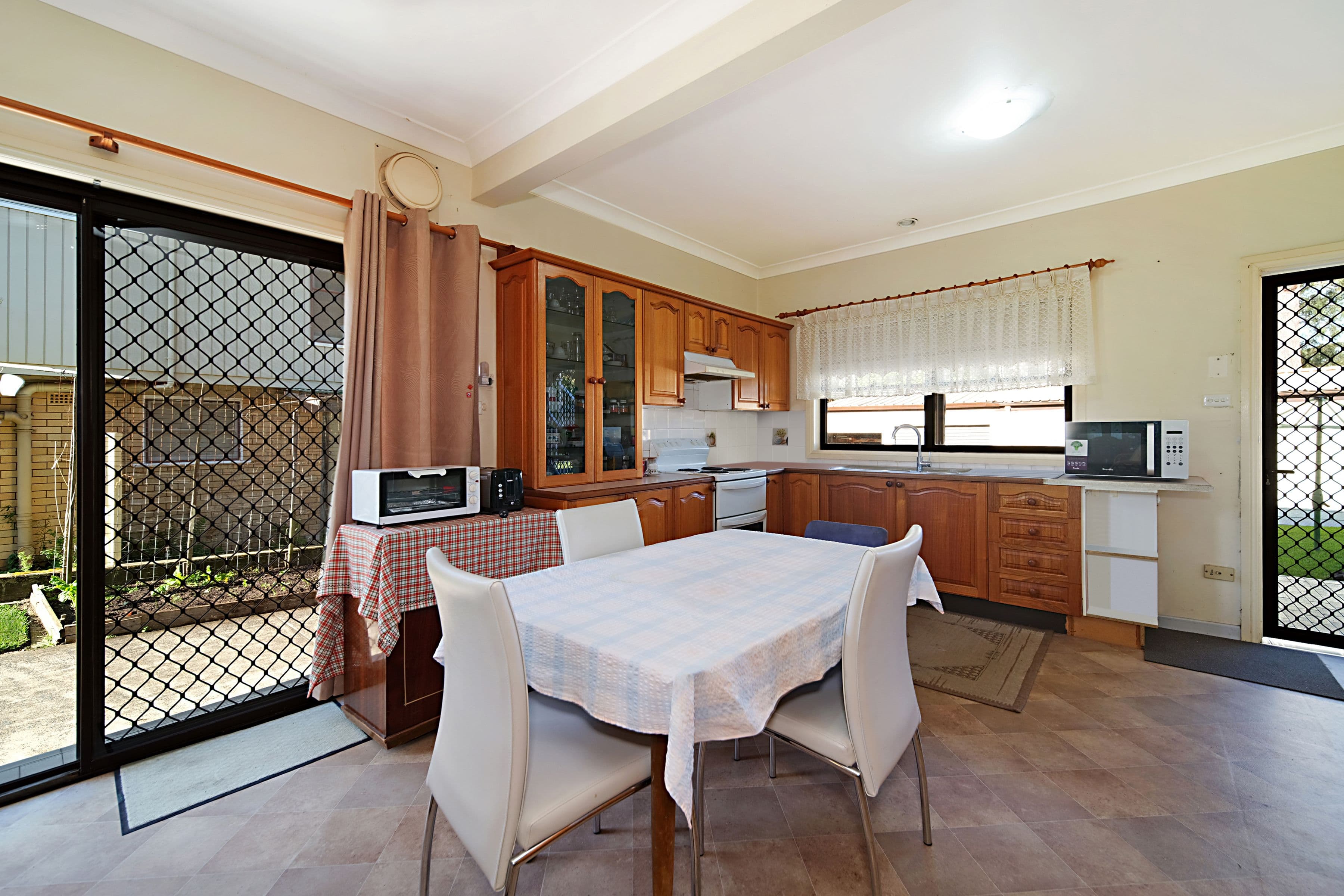 31 Queen Street, Balcolyn - Thumbnail 3