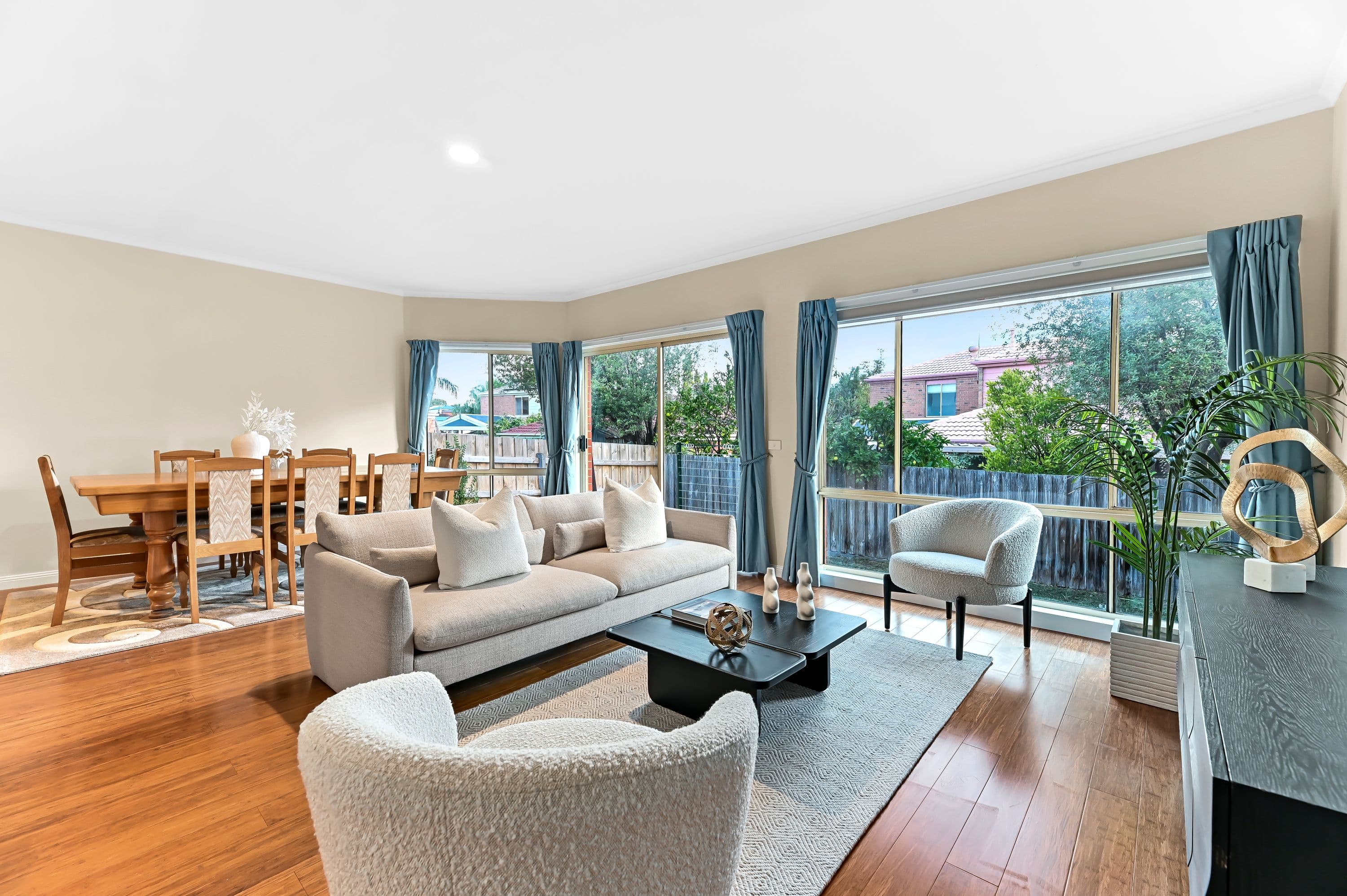 28 The Quadrangle, Glen Waverley VIC 3150, Glen Waverley - Thumbnail 3