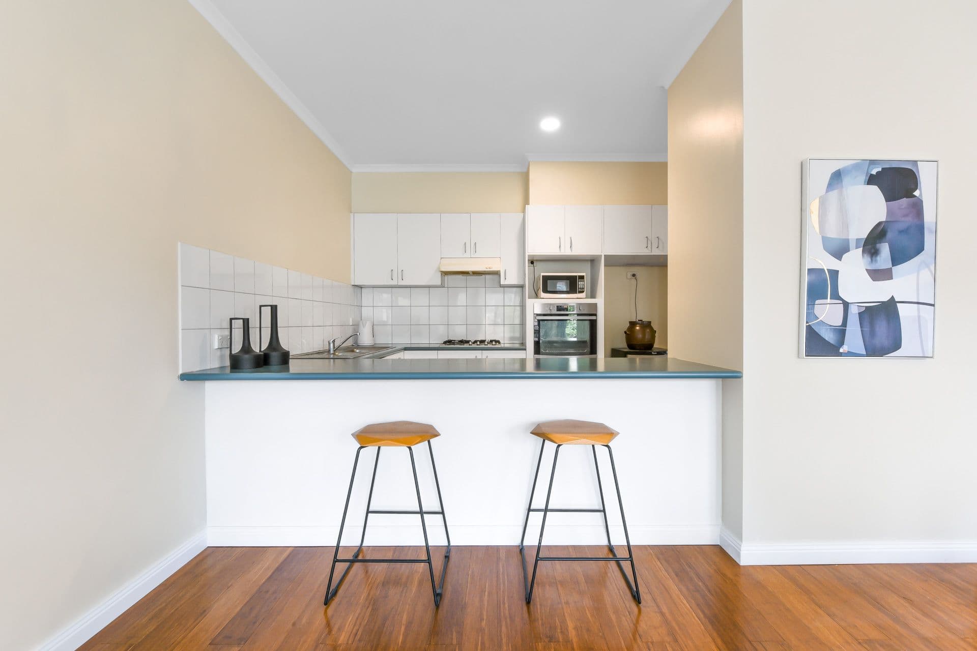 28 The Quadrangle, Glen Waverley VIC 3150, Glen Waverley - Thumbnail 6