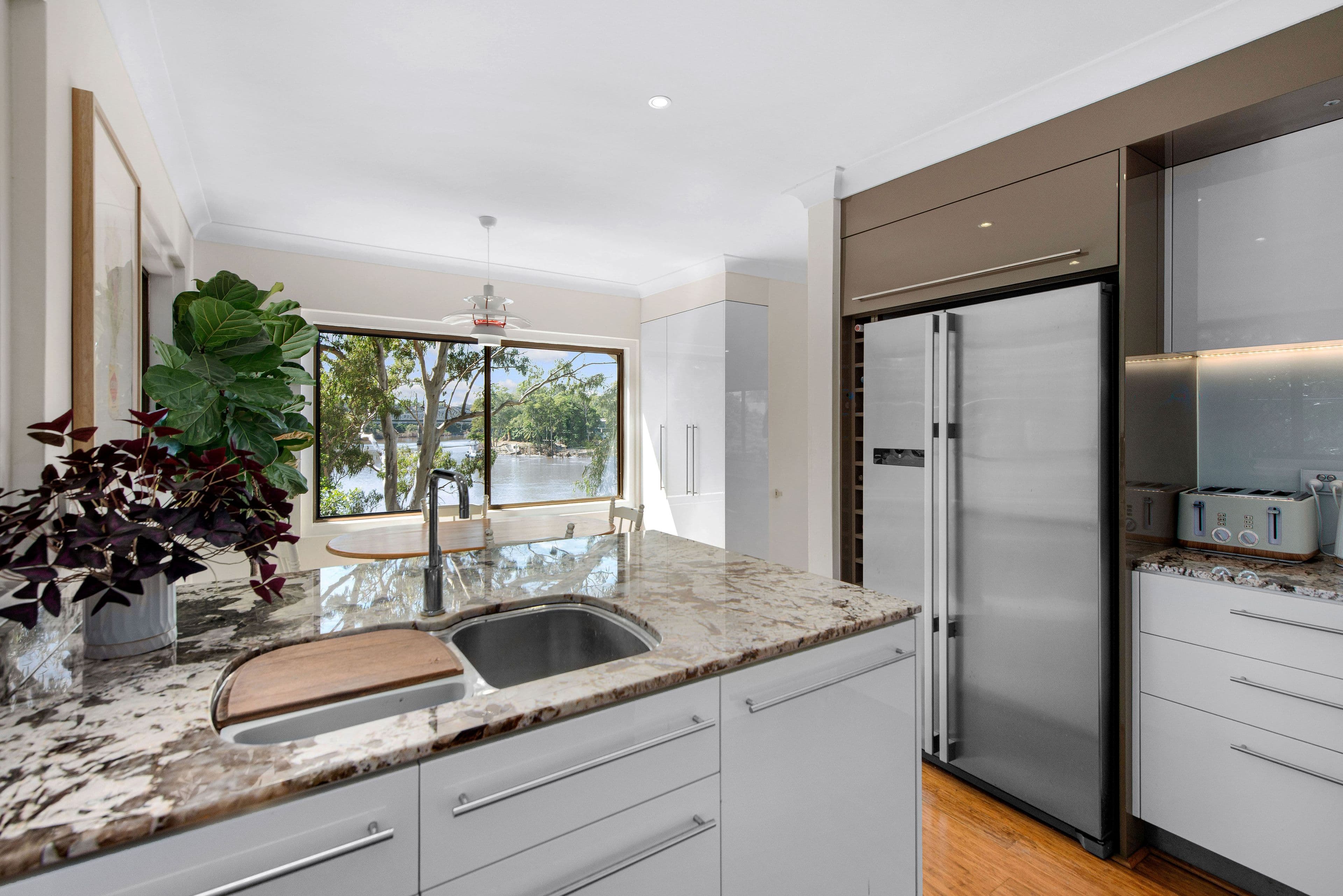 8 Twigg Street, Indooroopilly QLD 4068, Indooroopilly - Thumbnail 4
