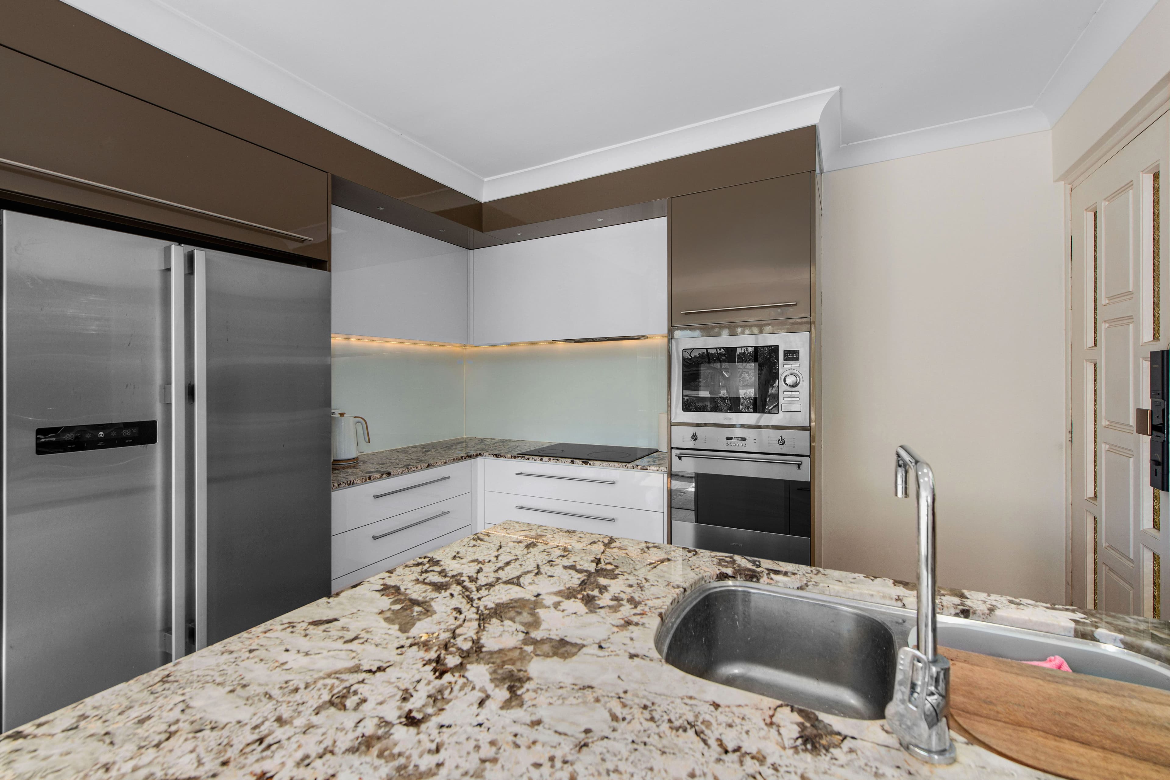 8 Twigg Street, Indooroopilly QLD 4068, Indooroopilly - Thumbnail 6