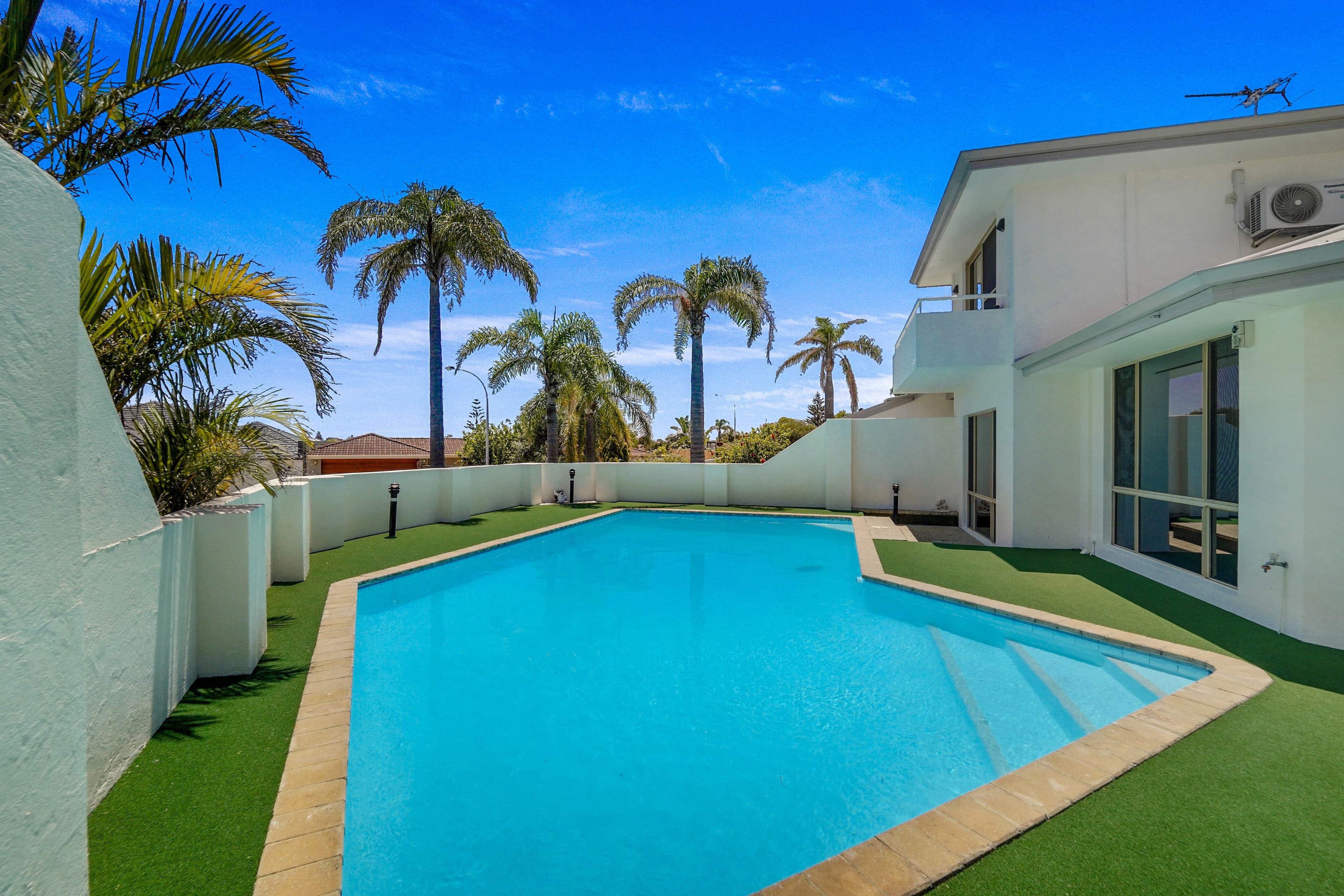 5 Georges Close, Kallaroo WA 6025, Kallaroo - Thumbnail 8