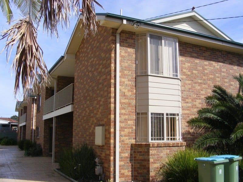 19 Bay Road, THE ENTRANCE NSW 2261, The Entrance - Thumbnail 2