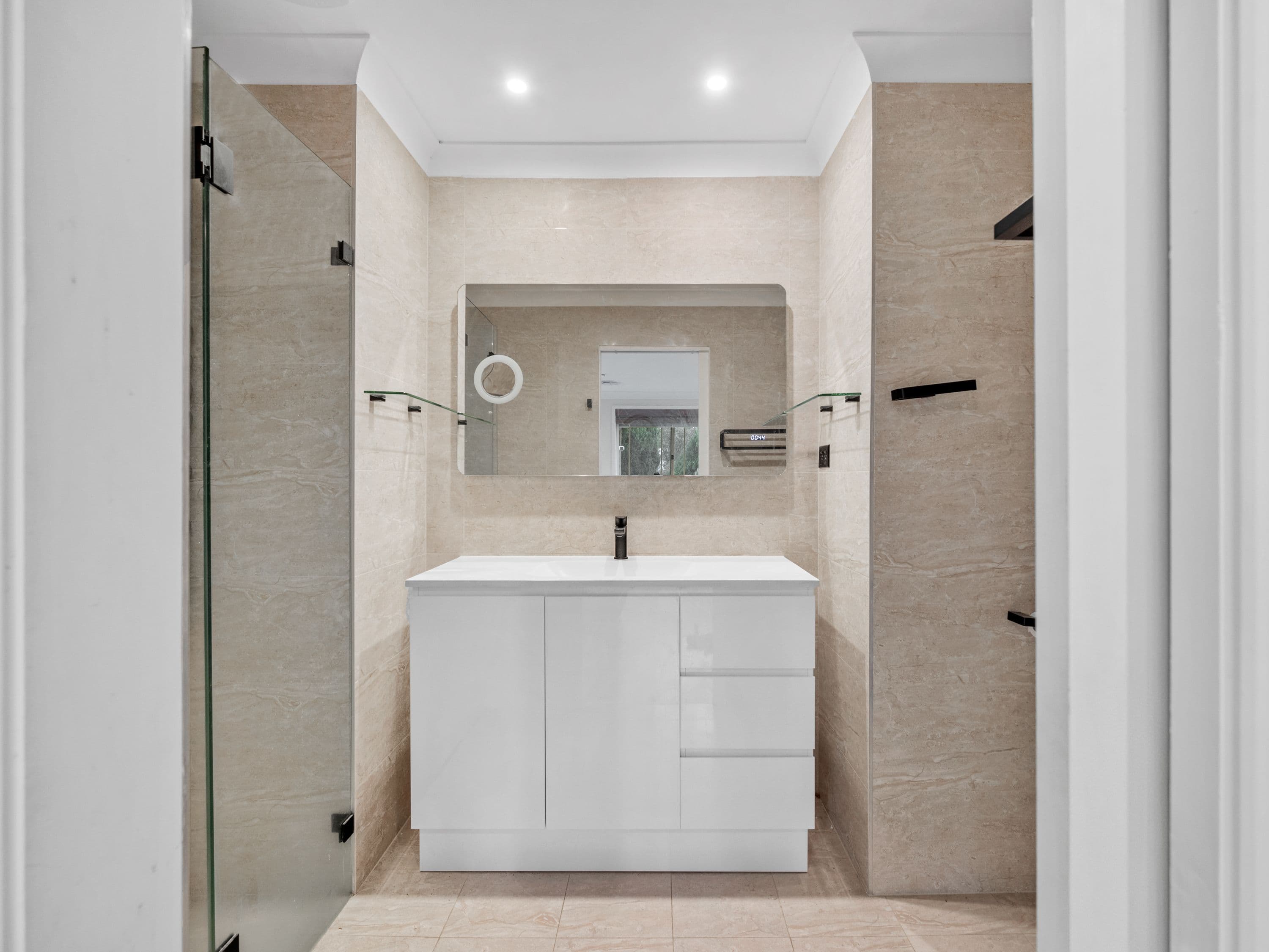 18 Linum Place, Mount Annan NSW 2567, Mount Annan - Thumbnail 7