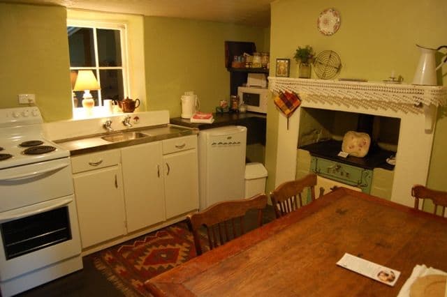 16 Truro Street, BURRA SA 5417, Burra - Thumbnail 2